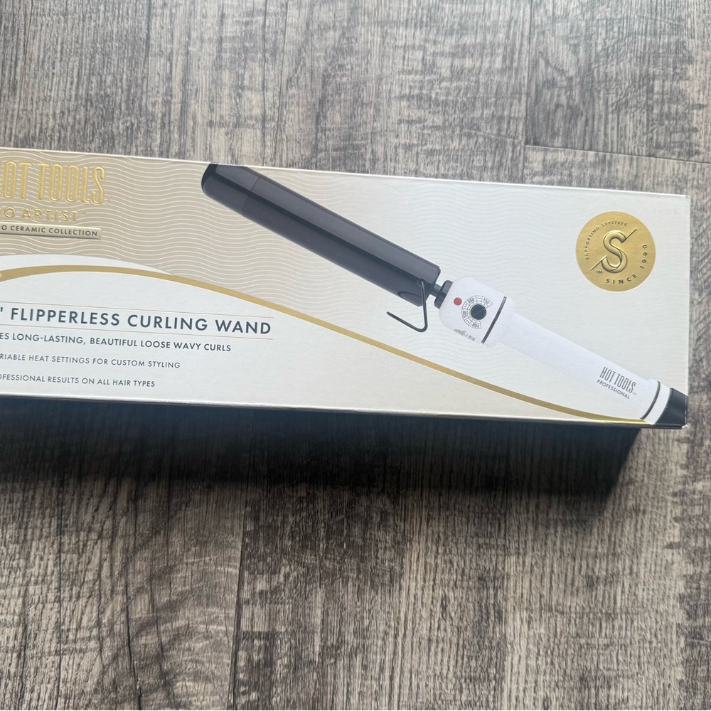 Hot Tools Pro Artist Flipperless Curling Wand - Black and White - Picture 3 of 3